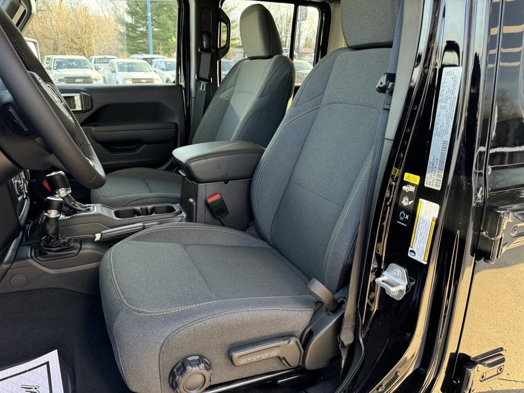 2025 Jeep Wrangler Sport S