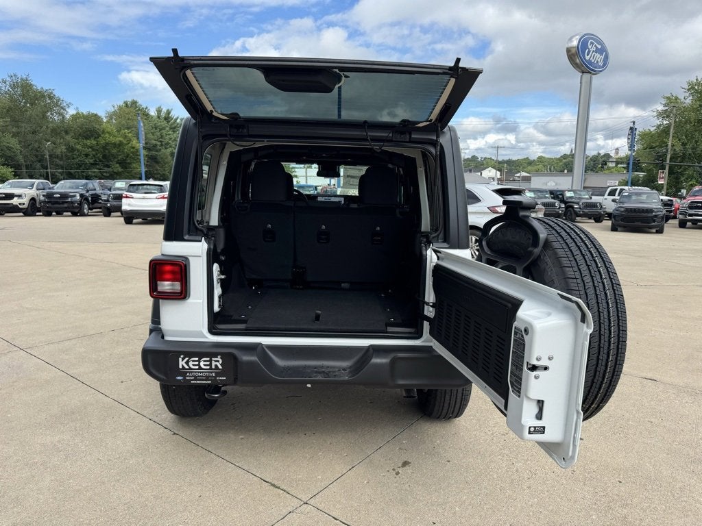 2025 Jeep Wrangler Sport S