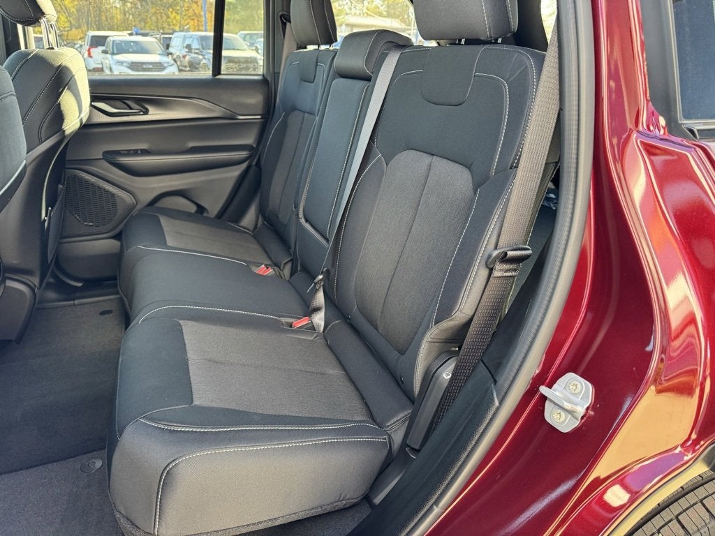 2025 Jeep Grand Cherokee Laredo X