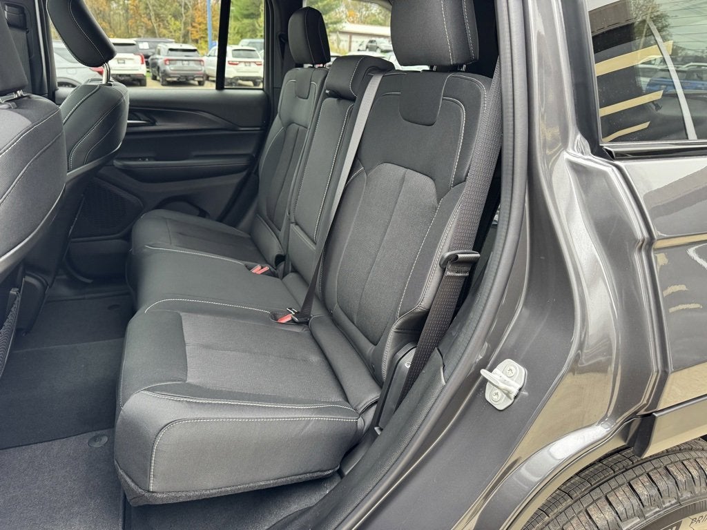 2025 Jeep Grand Cherokee Laredo X