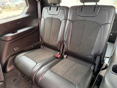2027 Jeep Grand Cherokee Laredo Altitude