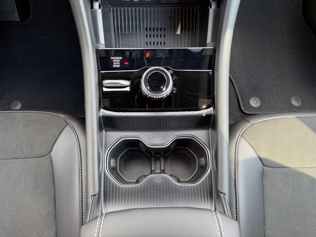 2027 Jeep Grand Cherokee Laredo Altitude
