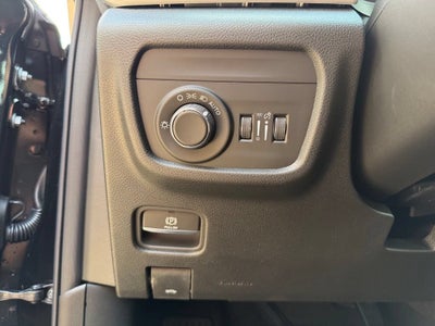 2027 Jeep Grand Cherokee Laredo Altitude