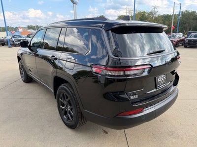 2027 Jeep Grand Cherokee Laredo Altitude