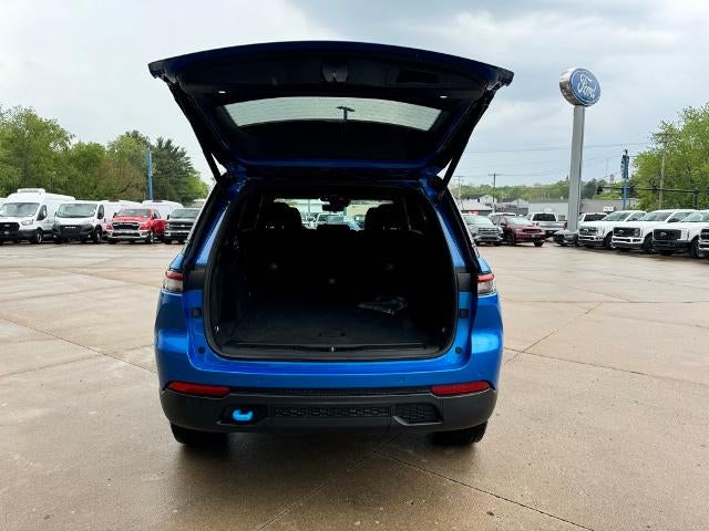 2022 Jeep Grand Cherokee 4xe Trailhawk