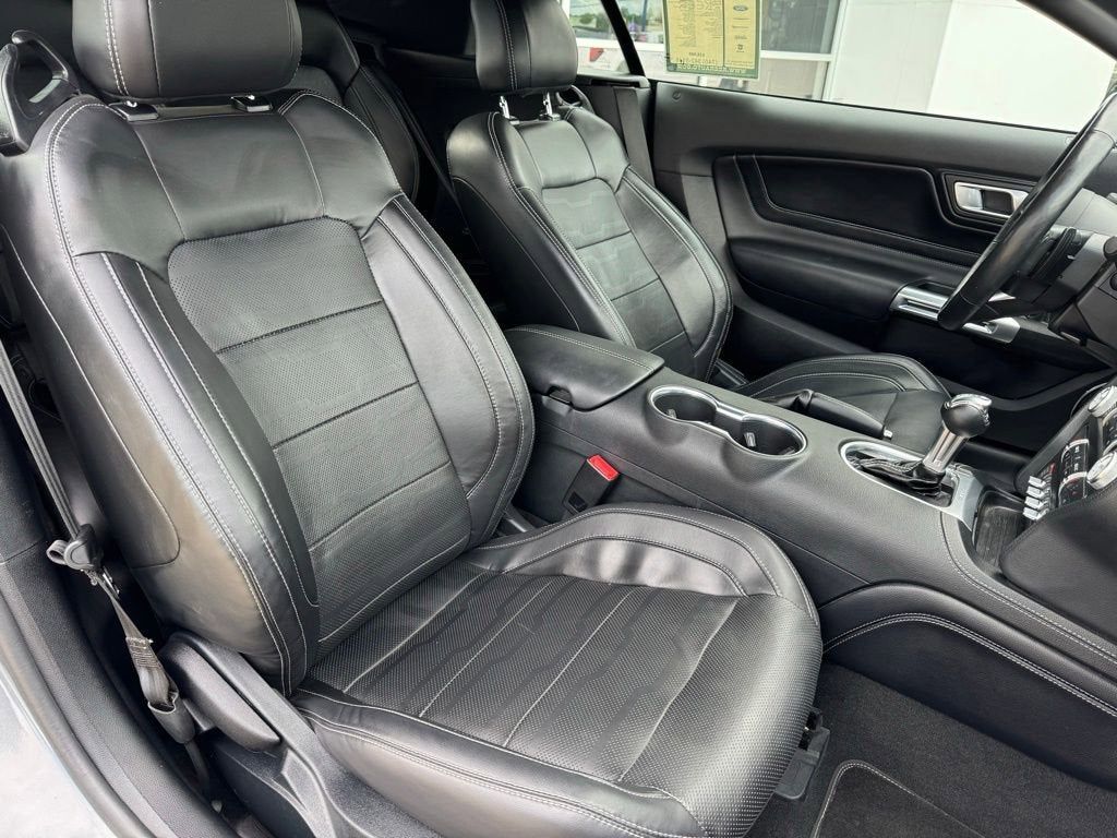 2022 Ford Mustang EcoBoost Premium