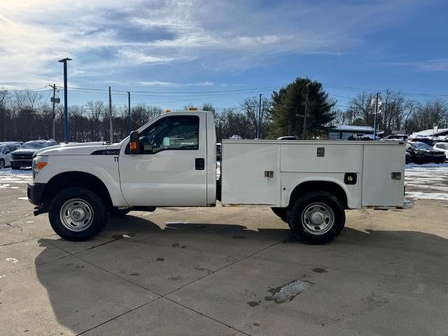 2011 Ford F-350 Chassis Cab XL
