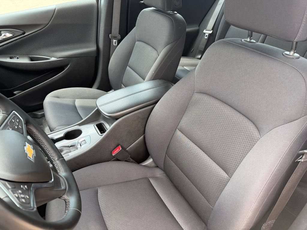 2024 Chevrolet Malibu LT w/1LT