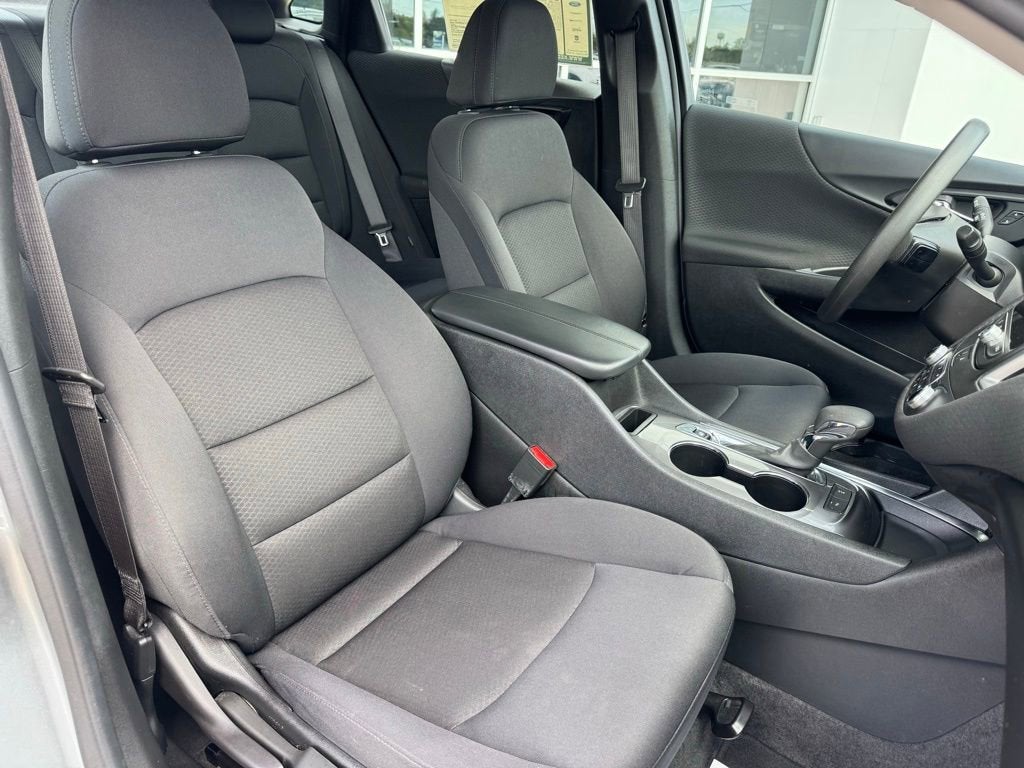 2024 Chevrolet Malibu LT w/1LT