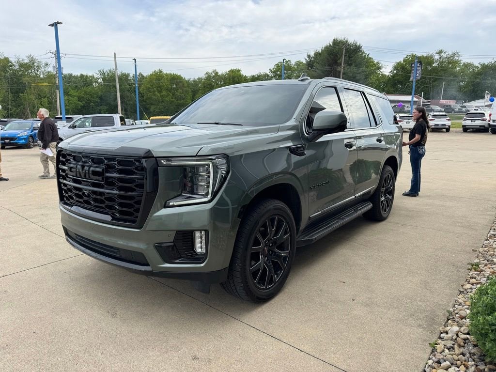 2024 GMC Yukon 4WD SLT's photo