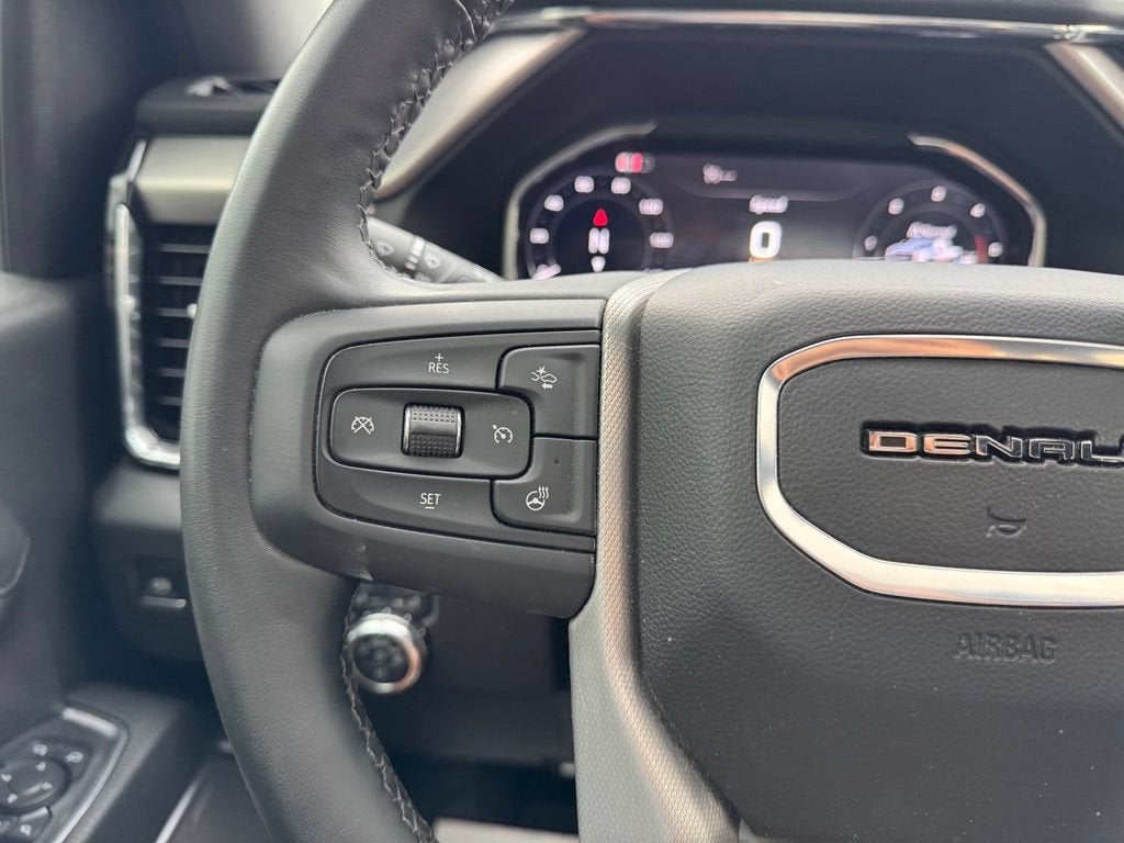 2025 GMC Sierra 2500HD Denali