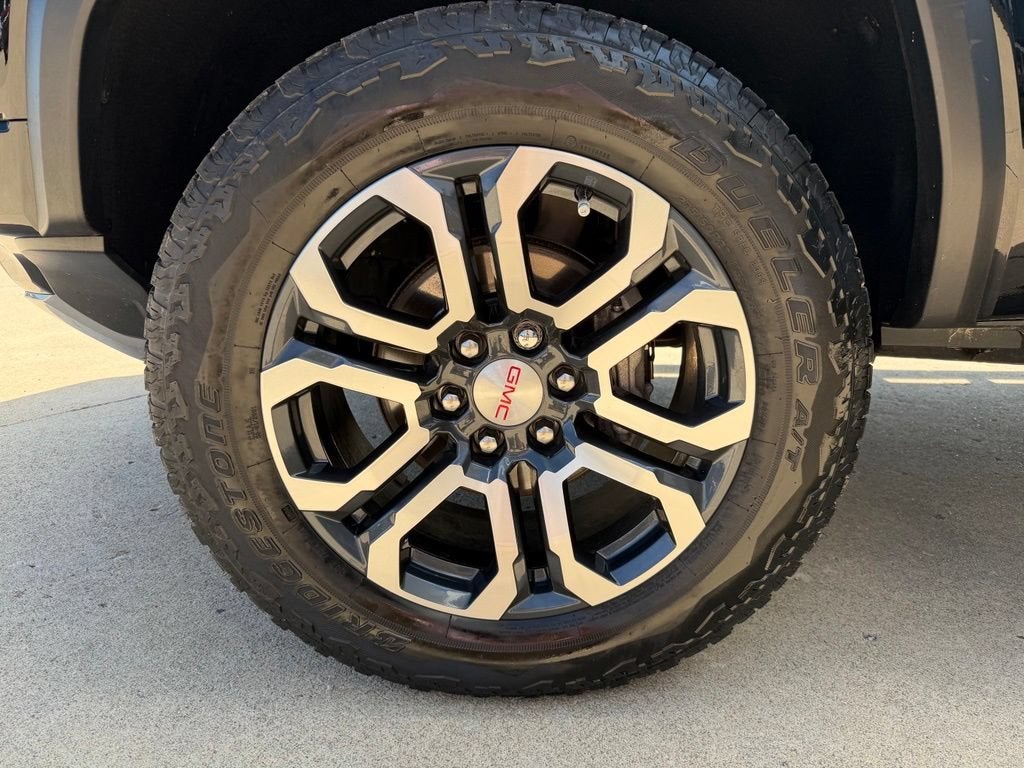 2024 GMC Canyon AT4