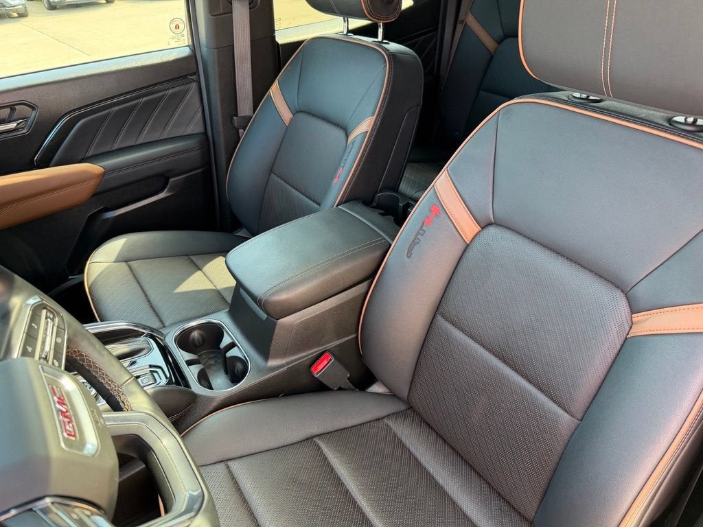 2024 GMC Canyon AT4