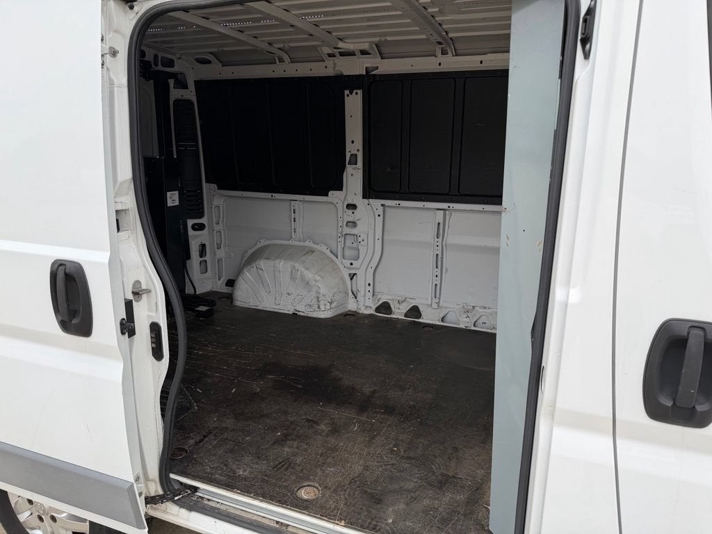 2015 RAM ProMaster 1500 118 WB Low Roof Cargo