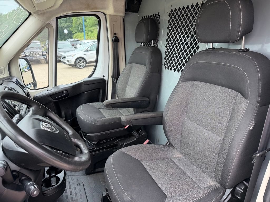 2015 RAM ProMaster 1500 118 WB Low Roof Cargo