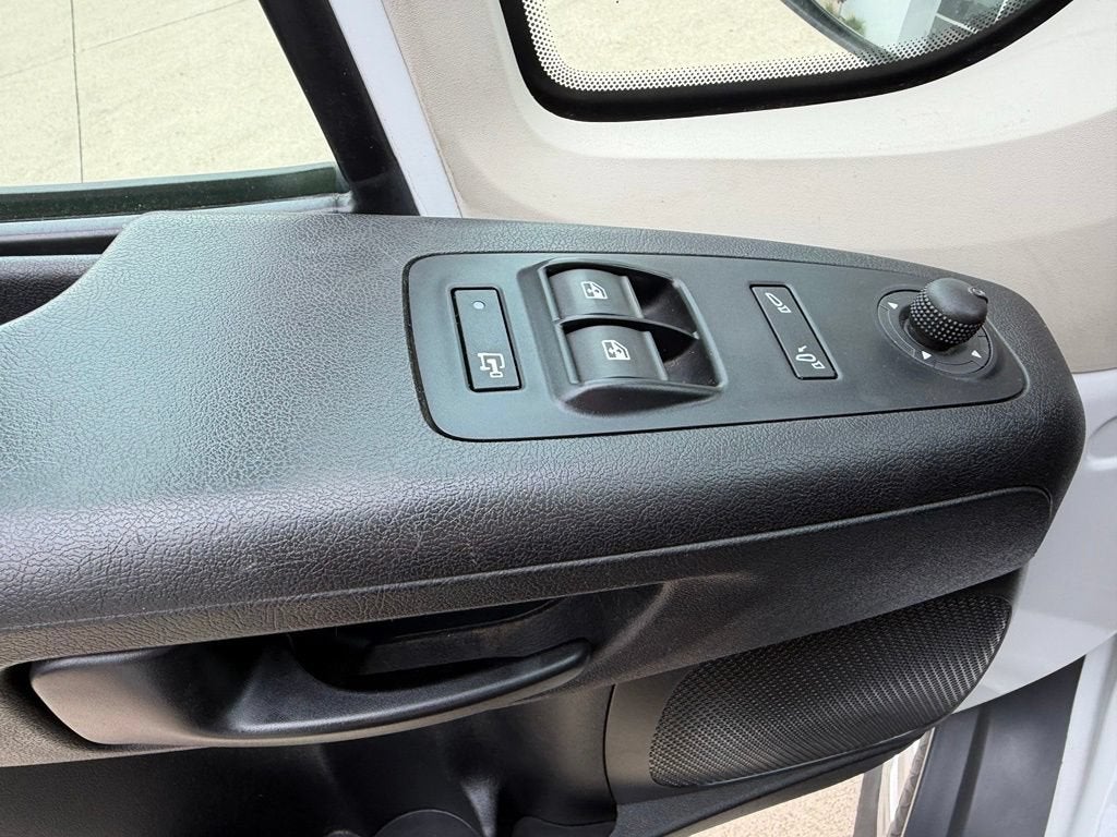 2015 RAM ProMaster 1500 118 WB Low Roof Cargo