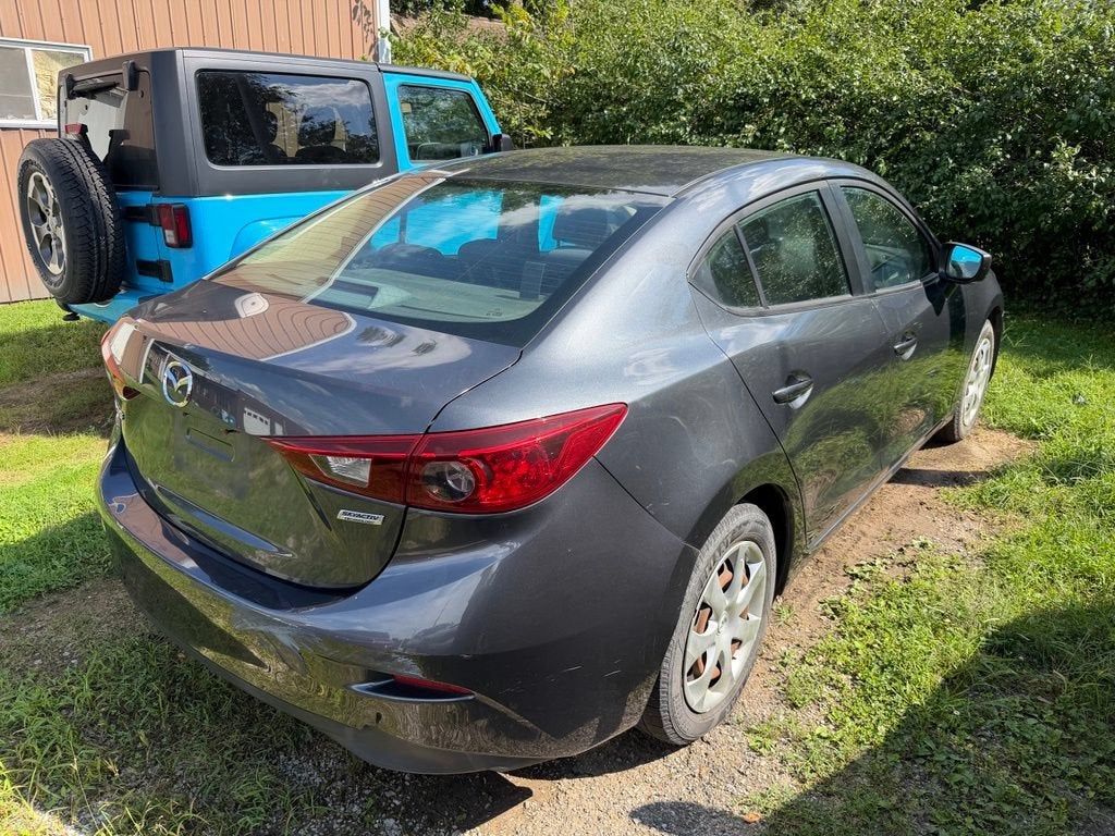 2016 Mazda MAZDA3 i Sport