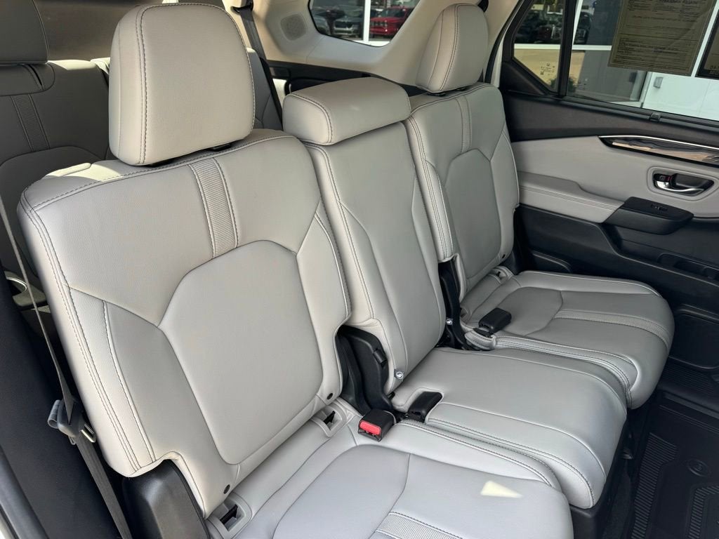 2025 Honda Pilot Touring